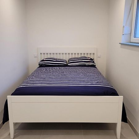 Il Vialetto, Appartement Capri, Spacieux, Tout Confort, Au Calme Jeumont Bagian luar foto