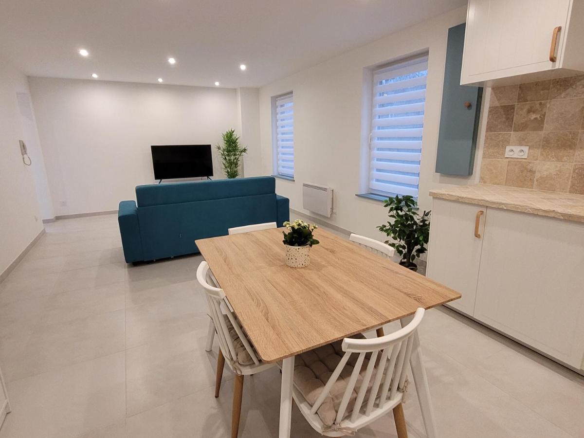 Il Vialetto, Appartement Capri, Spacieux, Tout Confort, Au Calme Jeumont Bagian luar foto